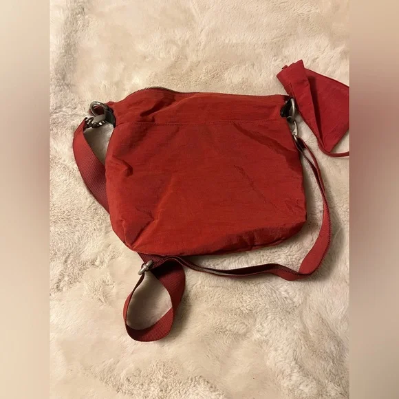 Baggallini Red Crossbody Bag with Adjustable Strap - Picture 5 of 10